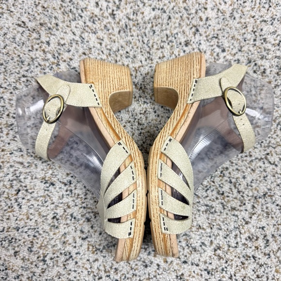 Dansko Marlow Sandal Womens 38 Oyster Washed Leather Tan Open Toe Shoe Heeled - Picture 3 of 9